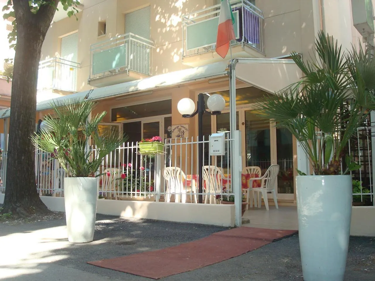 Hotel Amalfi Rimini 2*,